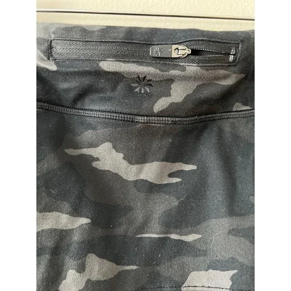 Athleta Girl Camo Lux Print Swing Skort Size Medium 8-10 - Picture 4 of 4